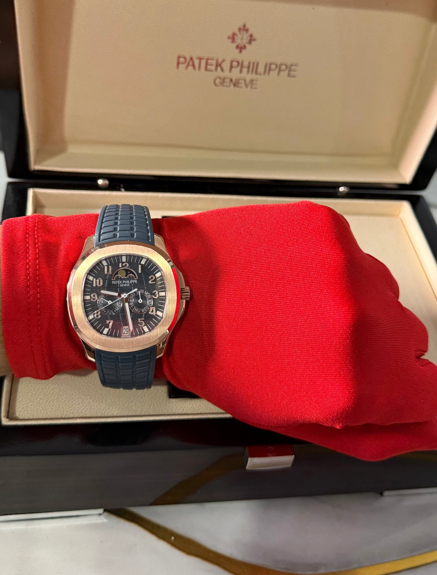 Reloj PATEK PHILIPPE Aquanaut Annual Calendar