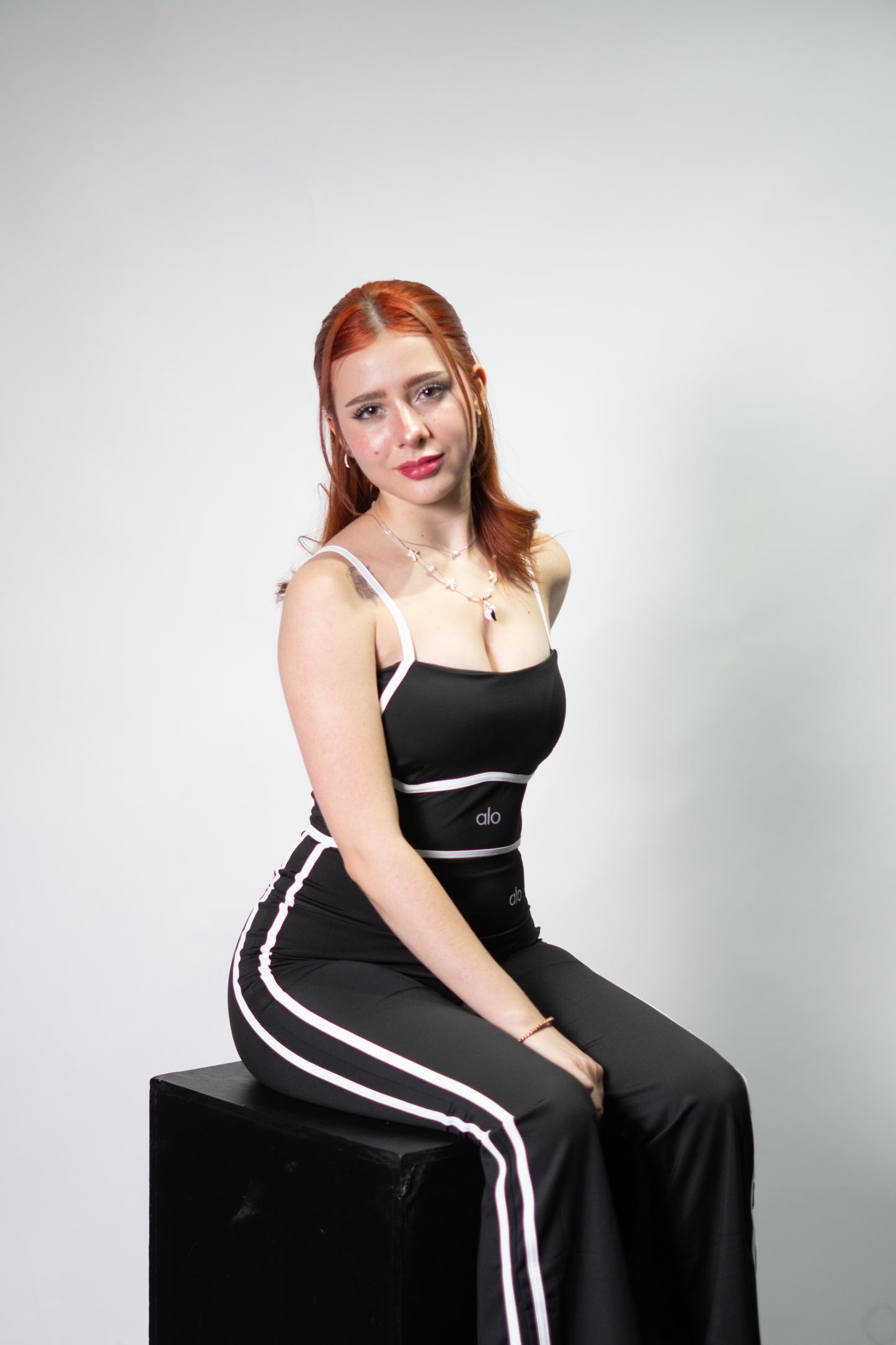 alo Conjunto Dama Negro